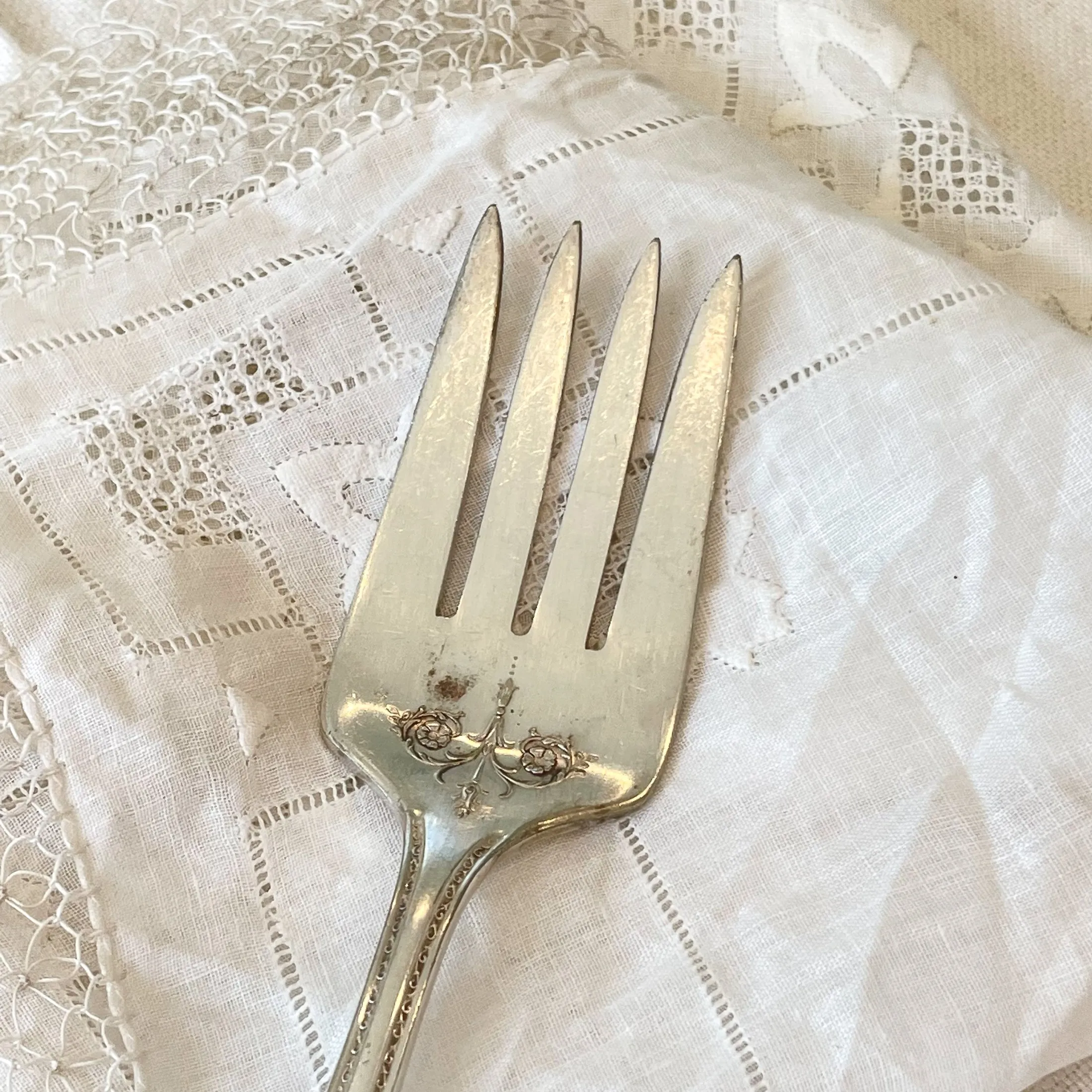 1925 William Rogers Triumph Silver Plate Serving Fork, Replacement or Mix & Match